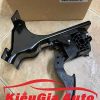 Banphutungoto.vn - CHÂN GA ĐIỆN KIA BONGO 3 - 327004E001-1