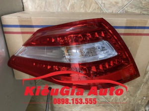Banphutungoto.vn - ĐÈN HẬU NISSAN TEANA - 26550JN00A-1 (2)
