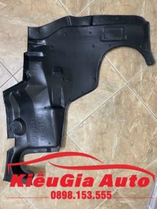 Banphutungoto.vn - CHẮN BÙN GẦM PHẢI MAZDA 323 - B25D56321JT