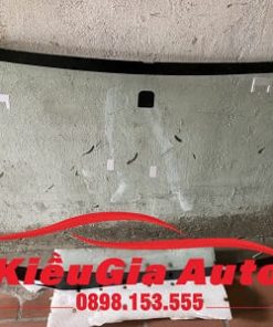 Banphutungoto.vn - KÍNH CHẮN GIÓ TRƯỚC TOYOTA INNOVA - KG171220