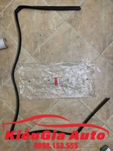Banphutungoto.vn - GIOĂNG TRƯỢT KÍNH HONDA CIVIC - 72235SNLT02