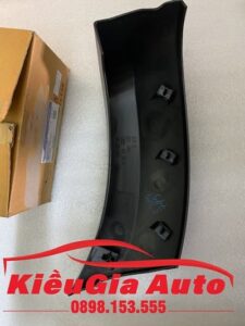 Banphutungoto.vn - ỐP CẢN TRƯỚC FORD EVEREST - UD2G51W70B