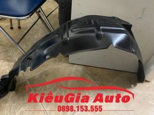 Banphutungoto.vn - LÒNG VÈ CHẮN BÙN FORD EVEREST - UR8756141C-3