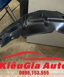 Banphutungoto.vn - LÒNG VÈ CHẮN BÙN FORD EVEREST - UR8756141C-3
