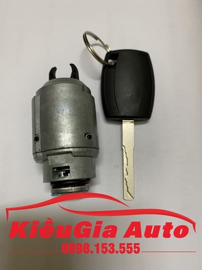 Banphutungoto.vn - Ổ KHÓA CẮM CHÌA NẮP CAPO FORD FOCUS - 4M5AA16B970ABA Banphutungoto.vn - Ổ KHÓA CẮM CHÌA NẮP CAPO FORD FOCUS - 4M5AA16B970ABA