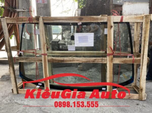 Banphutungoto.vn - KÍNH CHẮN GIÓ TRƯỚC FORD ESCAPE - KG200521-3