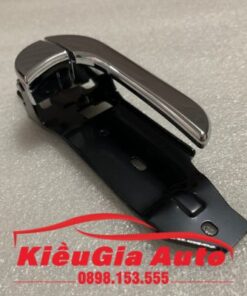 TAY MỞ TRONG KIA BONGO 3