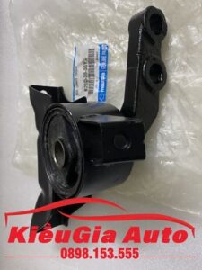 Banphutungoto.vn - CHÂN MÁY TAI NGANG MAZDA 323 - B25D-39-06YA