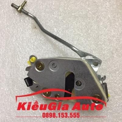 Banphutungoto.vn - Ổ khóa ngậm cánh cửa trước Suzuki Carry - 8251077A01 Banphutungoto.vn - Ổ khóa ngậm cánh cửa trước Suzuki Carry - 8251077A01