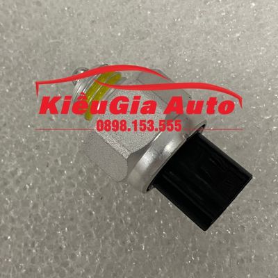 Banphutungoto.vn - Công tắc báo lùi Kia Sorento 2006-2023 - 9386049600.6 Banphutungoto.vn - Công tắc báo lùi Kia Sorento 2006-2023 - 9386049600.6