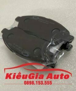Bố thắng trước Nissan Livina 2008-2013