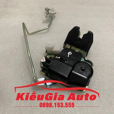 Khóa ngậm cốp hậu sau Mazda 323 Khóa ngậm cốp hậu sau Mazda 323