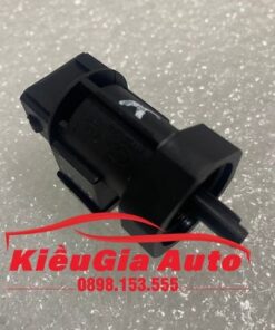 Cảm biến công tơ mét Kia Rondo 2015-2017