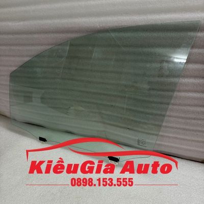 Kính cánh cửa trước Toyota Innova 2006-2015 Kính cánh cửa trước Toyota Innova 2006-2015