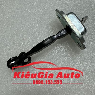 Giới hạn cánh cửa Toyota Fortuner 2009-2015 Giới hạn cánh cửa Toyota Fortuner 2009-2015