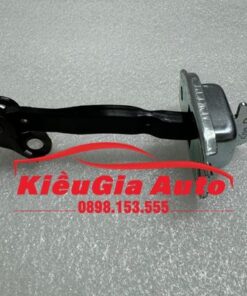 Giới hạn cánh cửa Toyota Innova 2006-2015