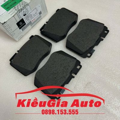 Má phanh trước Mercedes GLC250 X253 2016-2020 Má phanh trước Mercedes GLC250 X253 2016-2020