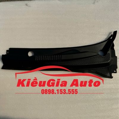 Tấm ốp chân kính chắn gió Daewoo Lacetti Se 2009-2011