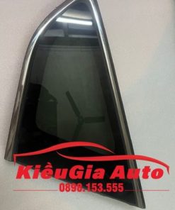 Kính hông chết sau Hyundai Santafe 2013-2018