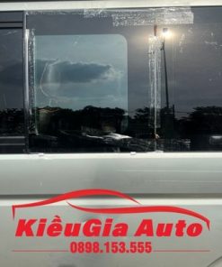 Kính hông chết sau Ford Transit 2008-2022