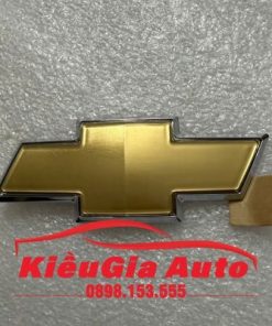 Lô gô cốp sau Chevrolet Captiva 2007-2012
