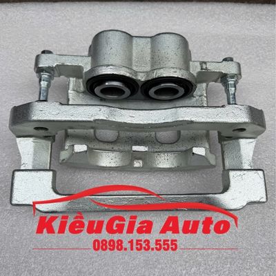 Cụm gông phanh trước Mazda BT50 2012-2020 Cụm gông phanh trước Mazda BT50 2012-2020